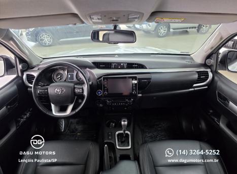 TOYOTA Hilux Caminhonete 2.8 16V SRV 4X4 DIESEL CABINE DUPLA AUTOMÁTICO, Foto 9