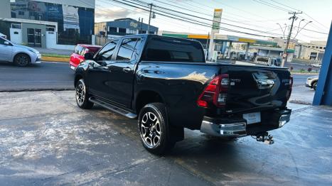 TOYOTA Hilux Caminhonete 2.8 16V SRV 4X4 DIESEL CABINE DUPLA AUTOMÁTICO, Foto 6