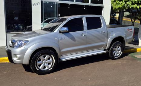 TOYOTA Hilux Caminhonete 3.0 4P 4X4 SRV TURBO DIESEL TOP CABINE DUPLA AUTOMÁTICO, Foto 2