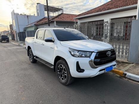 TOYOTA Hilux Caminhonete 2.8 16V SRV 4X4 DIESEL CABINE DUPLA AUTOMÁTICO, Foto 3
