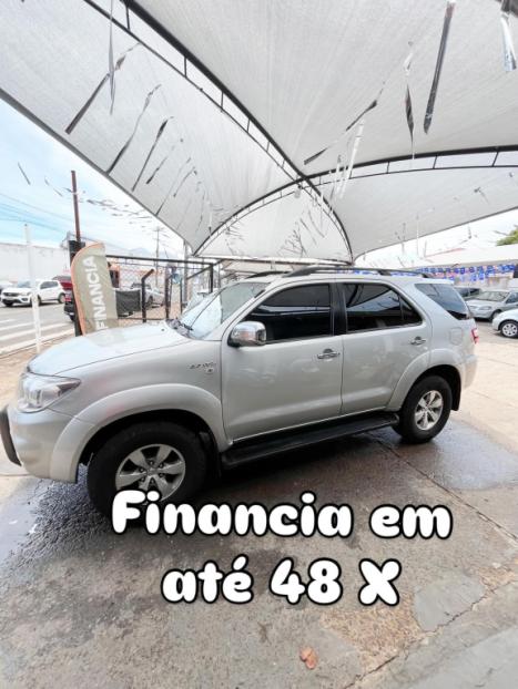 TOYOTA Hilux SW4 2.7 16V 4P FLEX SR 7 LUGARES AUTOMTICO, Foto 6