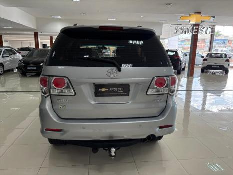 TOYOTA Hilux SW4 2.7 16V 4P SR FLEX AUTOM�TICO, Foto 8