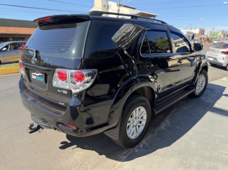 TOYOTA Hilux SW4 2.7 16V 4P FLEX SRV 7 LUGARES AUTOM�TICO, Foto 3