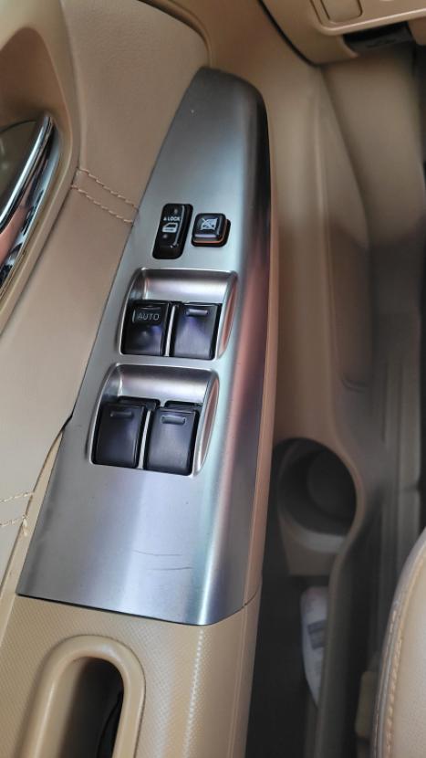 TOYOTA Hilux SW4 2.7 16V 4P FLEX SR 7 LUGARES AUTOM�TICO, Foto 13