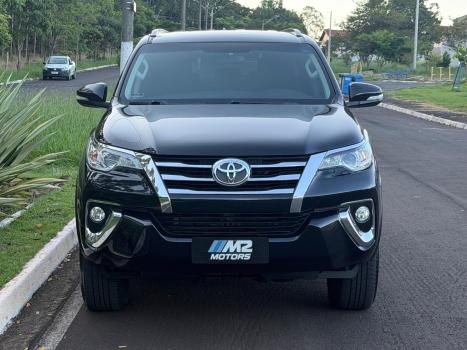 TOYOTA Hilux SW4 2.7 16V 4P FLEX SR 7 LUGARES AUTOM�TICO, Foto 2