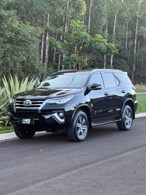 TOYOTA Hilux SW4 2.7 16V 4P FLEX SR 7 LUGARES AUTOM�TICO, Foto 3