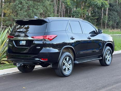 TOYOTA Hilux SW4 2.7 16V 4P FLEX SR 7 LUGARES AUTOM�TICO, Foto 6