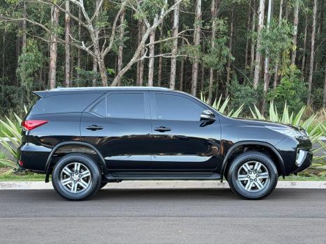 TOYOTA Hilux SW4 2.7 16V 4P FLEX SR 7 LUGARES AUTOM�TICO, Foto 8