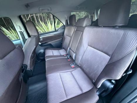 TOYOTA Hilux SW4 2.7 16V 4P FLEX SR 7 LUGARES AUTOM�TICO, Foto 12