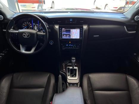 TOYOTA Hilux SW4 2.7 16V 4P FLEX SRV 7 LUGARES AUTOM�TICO, Foto 8