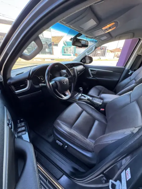 TOYOTA Hilux SW4 2.7 16V 4P FLEX SRV 7 LUGARES AUTOM�TICO, Foto 11