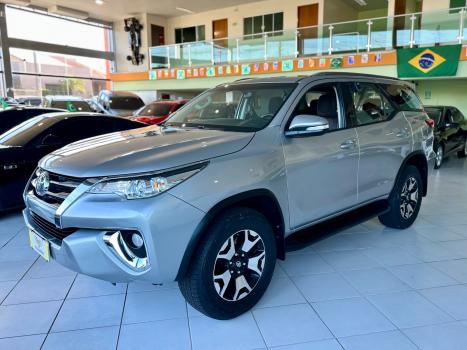 TOYOTA Hilux SW4 2.7 16V 4P SR FLEX AUTOM�TICO, Foto 3