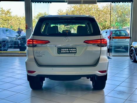 TOYOTA Hilux SW4 2.7 16V 4P SR FLEX AUTOM�TICO, Foto 5