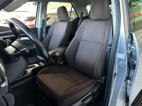 TOYOTA Hilux SW4 2.7 16V 4P SR FLEX AUTOM�TICO, Foto 10