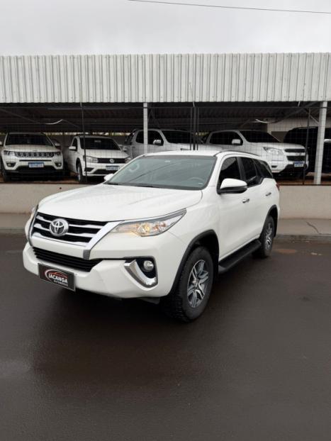 TOYOTA Hilux SW4 2.7 16V 4P FLEX SRV 7 LUGARES AUTOM�TICO, Foto 2
