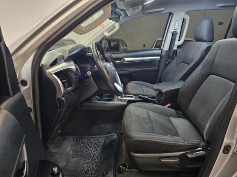 TOYOTA Hilux SW4 2.7 16V 4P SR AUTOM�TICO, Foto 14