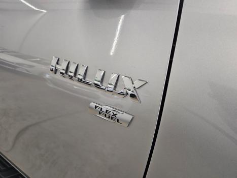 TOYOTA Hilux SW4 2.7 16V 4P SR AUTOM�TICO, Foto 17