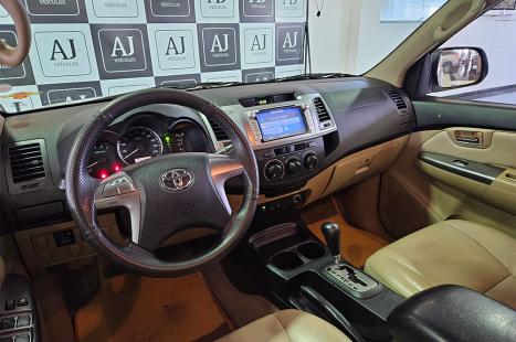 TOYOTA Hilux SW4 2.7 16V 4P FLEX SR 7 LUGARES AUTOMÁTICO, Foto 8