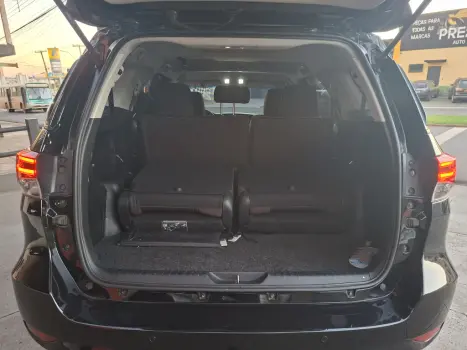 TOYOTA Hilux SW4 2.7 16V 4P FLEX SR 7 LUGARES AUTOMÁTICO, Foto 13