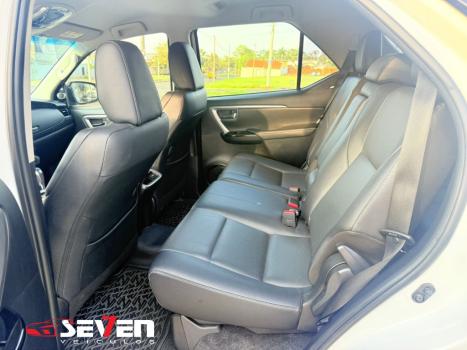 TOYOTA Hilux SW4 2.8 16V 4P SRX PLATINUM 4X4 7 LUGARES TURBO DIESEL AUTOMTICO, Foto 11