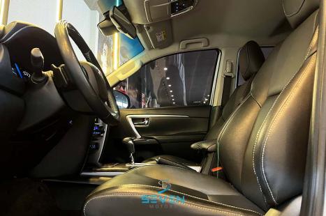 TOYOTA Hilux SW4 2.8 16V 4P SRX 4X4 7 LUGARES TURBO DIESEL AUTOMTICO, Foto 12