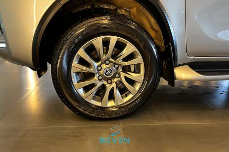 TOYOTA Hilux SW4 2.8 16V 4P SRX 4X4 7 LUGARES TURBO DIESEL AUTOMTICO, Foto 17