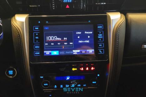 TOYOTA Hilux SW4 2.8 16V 4P SRX 4X4 7 LUGARES TURBO DIESEL AUTOMTICO, Foto 16