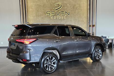 TOYOTA Hilux SW4 2.8 16V 4P SRX PLATINUM 4X4 7 LUGARES TURBO DIESEL AUTOM�TICO, Foto 5