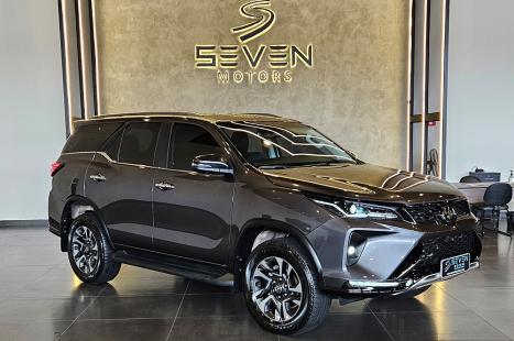 TOYOTA Hilux SW4 2.8 16V 4P SRX PLATINUM 4X4 7 LUGARES TURBO DIESEL AUTOM�TICO, Foto 7