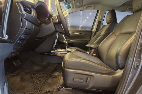 TOYOTA Hilux SW4 2.8 16V 4P SRX PLATINUM 4X4 7 LUGARES TURBO DIESEL AUTOM�TICO, Foto 15