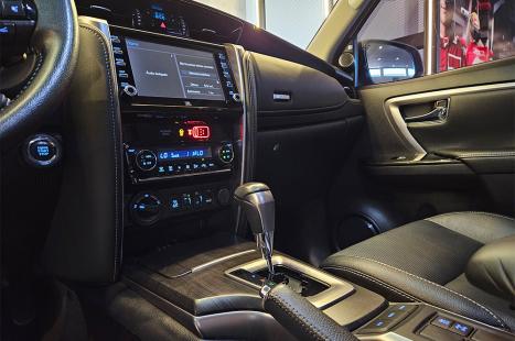 TOYOTA Hilux SW4 2.8 4P SRX 4X4 DIAMOND 7 LUGARES TURBO DIESEL AUTOM�TICO, Foto 14