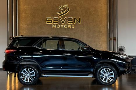 TOYOTA Hilux SW4 2.8 16V 4P SRX 4X4 7 LUGARES TURBO DIESEL AUTOM�TICO, Foto 6