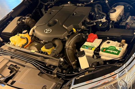 TOYOTA Hilux SW4 2.8 16V 4P SRX 4X4 7 LUGARES TURBO DIESEL AUTOM�TICO, Foto 19