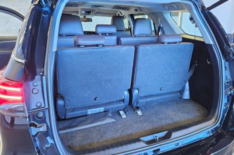 TOYOTA Hilux SW4 2.8 4P SRX 4X4 DIAMOND 7 LUGARES TURBO DIESEL AUTOM�TICO, Foto 21