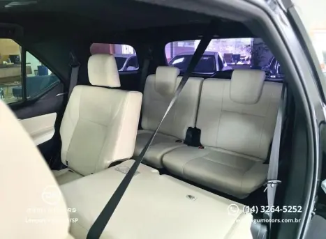 TOYOTA Hilux SW4 2.8 4P SRX 4X4 DIAMOND 7 LUGARES TURBO DIESEL AUTOM�TICO, Foto 9