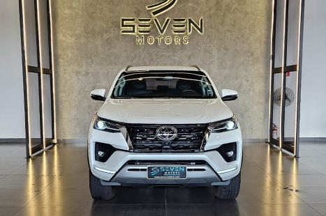 TOYOTA Hilux SW4 2.8 16V 4P SRX 4X4 7 LUGARES TURBO DIESEL AUTOM�TICO, Foto 8