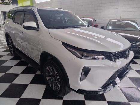 TOYOTA Hilux SW4 2.8 16V 4P SRX PLATINUM 4X4 7 LUGARES TURBO DIESEL AUTOM�TICO, Foto 2