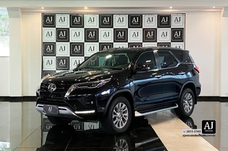 TOYOTA Hilux SW4 2.8 16V 4P SRX 4X4 7 LUGARES TURBO DIESEL AUTOM�TICO, Foto 1