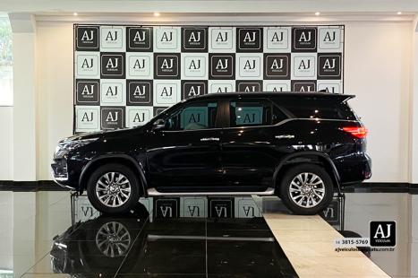 TOYOTA Hilux SW4 2.8 16V 4P SRX 4X4 7 LUGARES TURBO DIESEL AUTOM�TICO, Foto 5