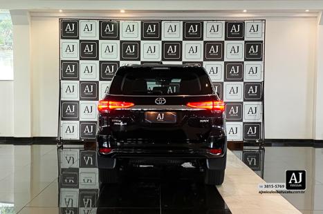 TOYOTA Hilux SW4 2.8 16V 4P SRX 4X4 7 LUGARES TURBO DIESEL AUTOM�TICO, Foto 7