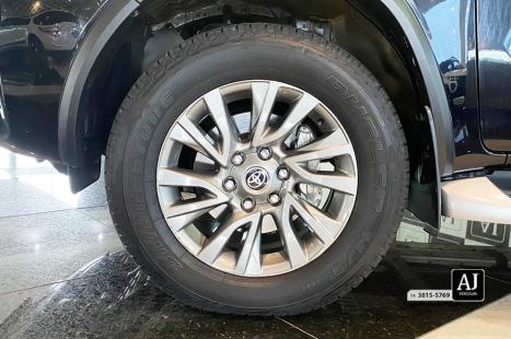 TOYOTA Hilux SW4 2.8 16V 4P SRX 4X4 7 LUGARES TURBO DIESEL AUTOM�TICO, Foto 19