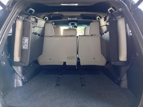 TOYOTA Hilux SW4 2.8 4P SRX 4X4 DIAMOND 7 LUGARES TURBO DIESEL AUTOM�TICO, Foto 9