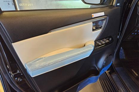 TOYOTA Hilux SW4 2.8 4P SRX 4X4 DIAMOND 7 LUGARES TURBO DIESEL AUTOM�TICO, Foto 10