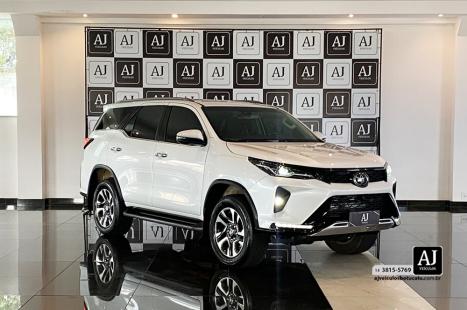 TOYOTA Hilux SW4 2.8 16V 4P SRX PLATINUM 4X4 7 LUGARES TURBO DIESEL AUTOM�TICO, Foto 3