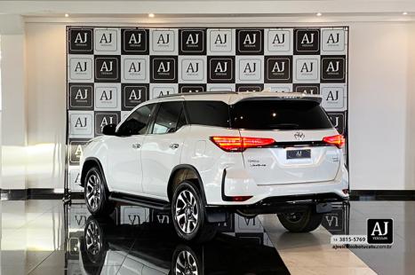 TOYOTA Hilux SW4 2.8 16V 4P SRX PLATINUM 4X4 7 LUGARES TURBO DIESEL AUTOM�TICO, Foto 6