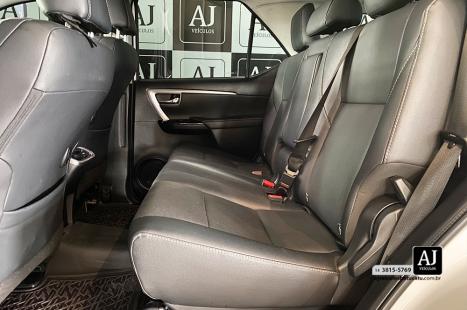 TOYOTA Hilux SW4 2.8 16V 4P SRX PLATINUM 4X4 7 LUGARES TURBO DIESEL AUTOM�TICO, Foto 14