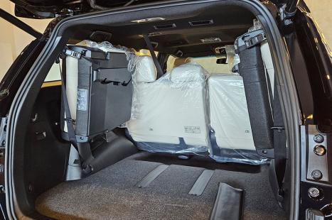 TOYOTA Hilux SW4 2.8 4P SRX 4X4 DIAMOND 7 LUGARES TURBO DIESEL AUTOM�TICO, Foto 10