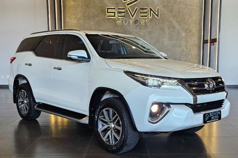 TOYOTA Hilux SW4 2.8 16V 4P SRX 4X4 7 LUGARES TURBO DIESEL AUTOM�TICO, Foto 7