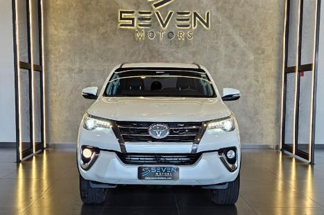 TOYOTA Hilux SW4 2.8 16V 4P SRX 4X4 7 LUGARES TURBO DIESEL AUTOM�TICO, Foto 8