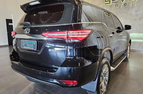 TOYOTA Hilux SW4 2.8 16V 4P SRX 4X4 7 LUGARES TURBO DIESEL AUTOM�TICO, Foto 9